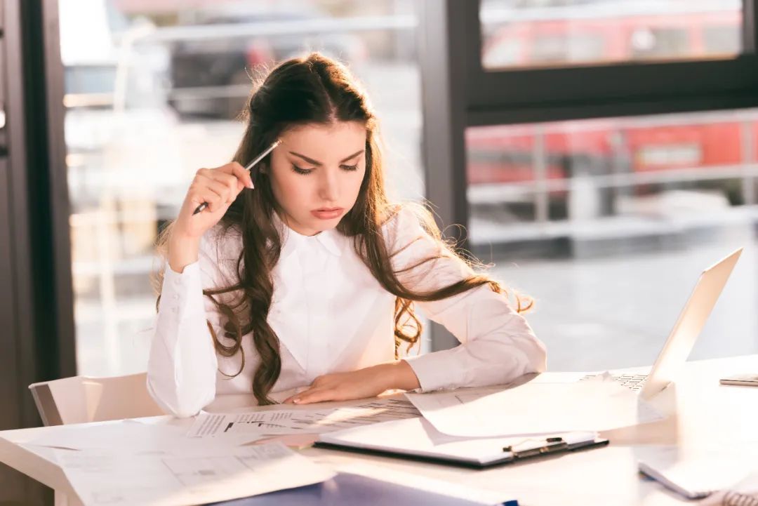 做过两次微商的我，没买车没买房没挣到钱......