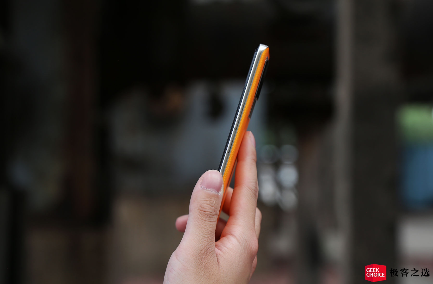 iqooneo6se要买最高配吗,iqooneo6se870是巅峰版吗