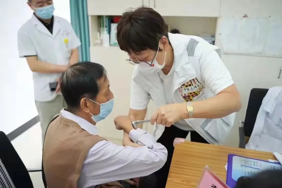 政协委员建议残疾人免费医疗,残联康复人才培养政策