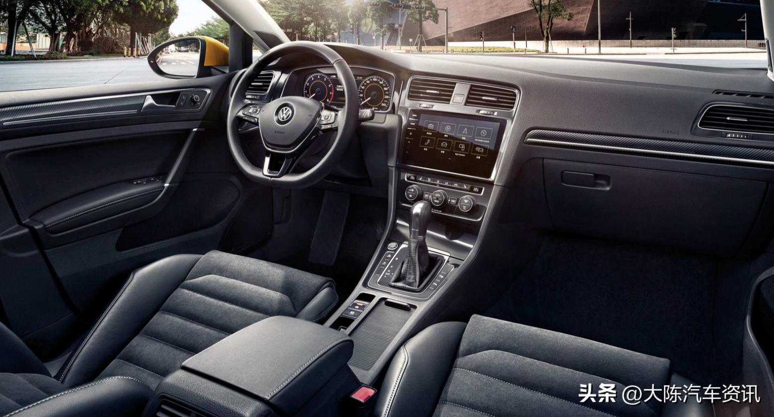 高尔夫2018230tsi豪华版驾驶感受,耐用大众高尔夫