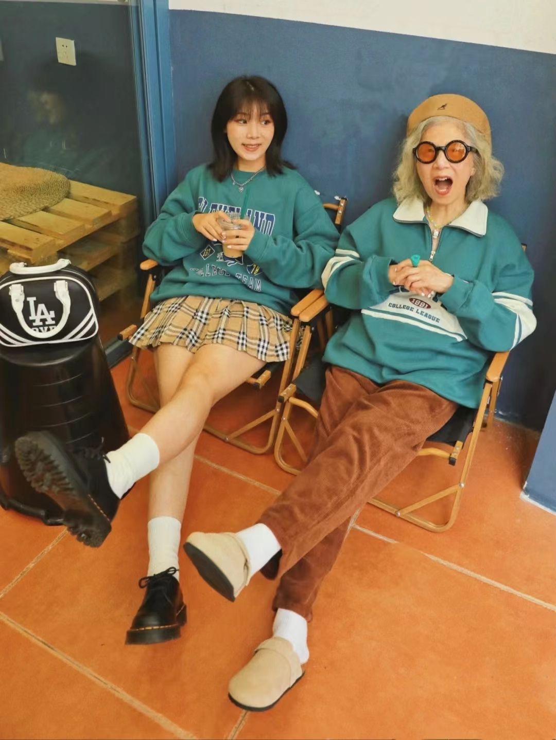 这位89岁上海奶奶也太潮了，她的穿搭又美又减龄，这才是人生赢家