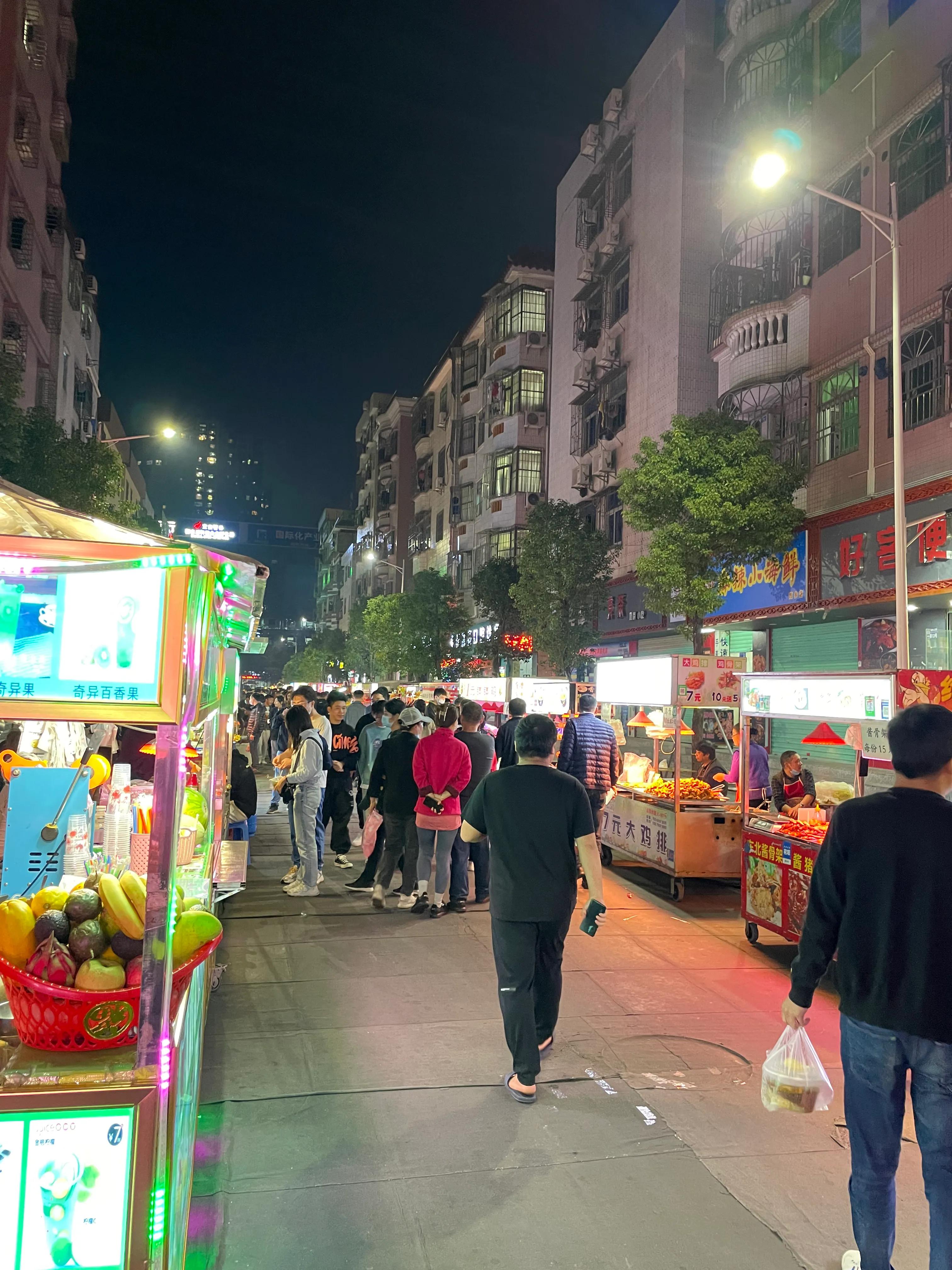 深圳最火的免费夜市街,深圳福永夜市街在哪里