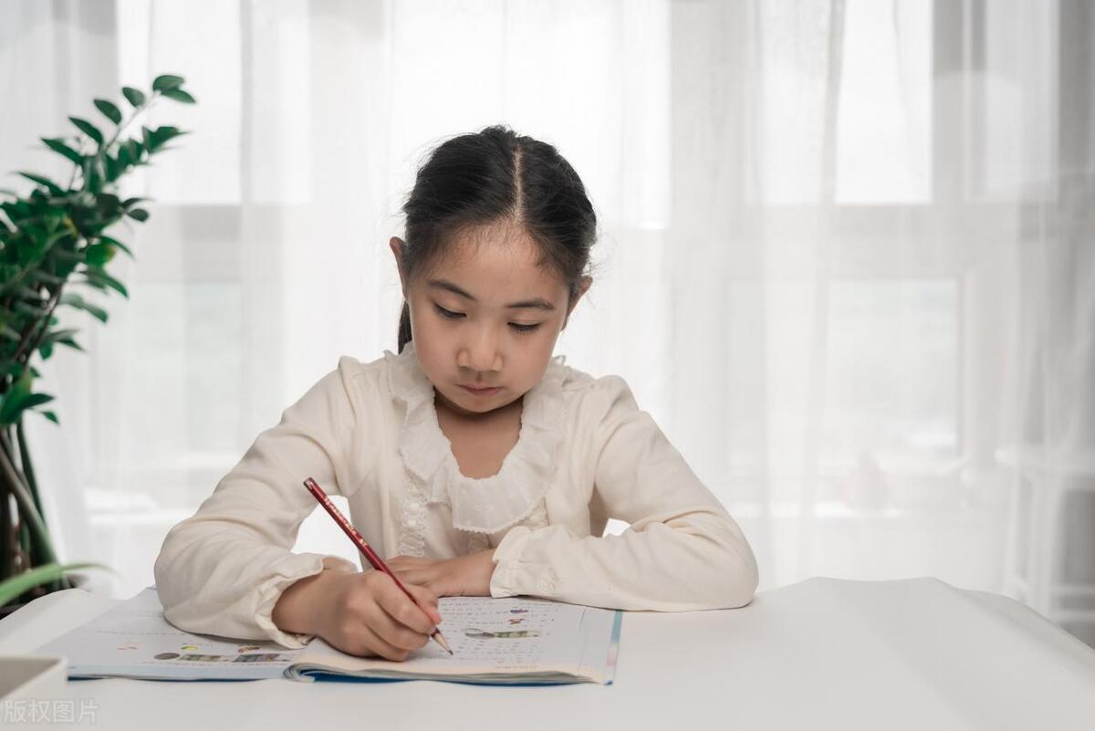 家长该不该给孩子说家里开支,家长该告诉孩子家里的财政状况吗