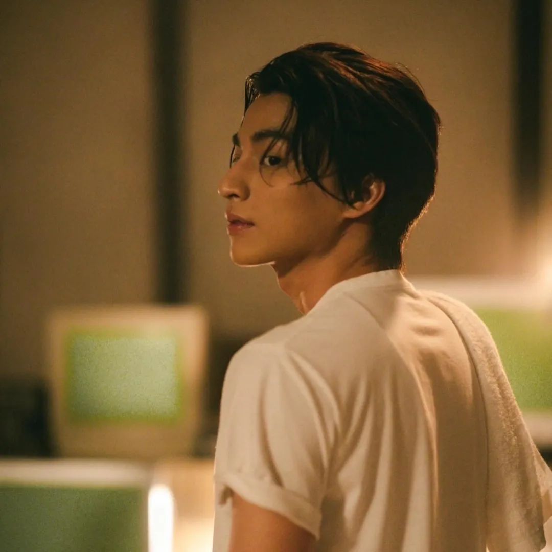 李敏镐身高175和187对比图,李敏镐187和165