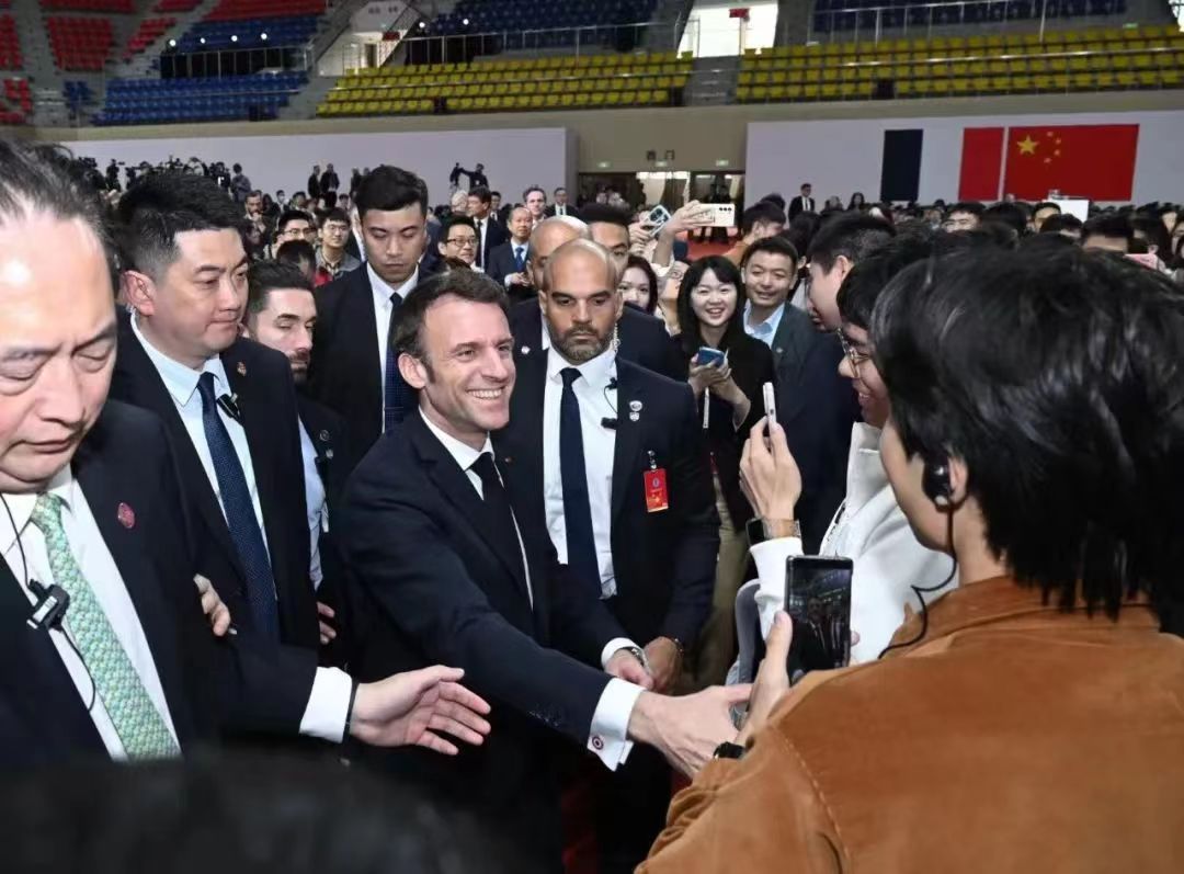 马克龙访广州视频,马克龙到访广东有何深意