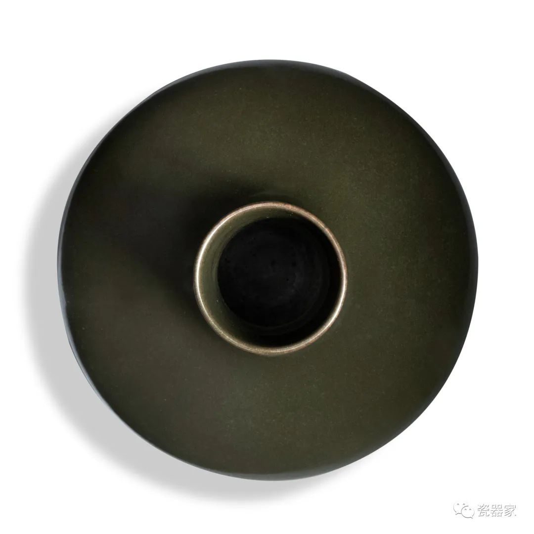 苏富比瓷器秋拍 (苏富比19年香港瓷器春拍)