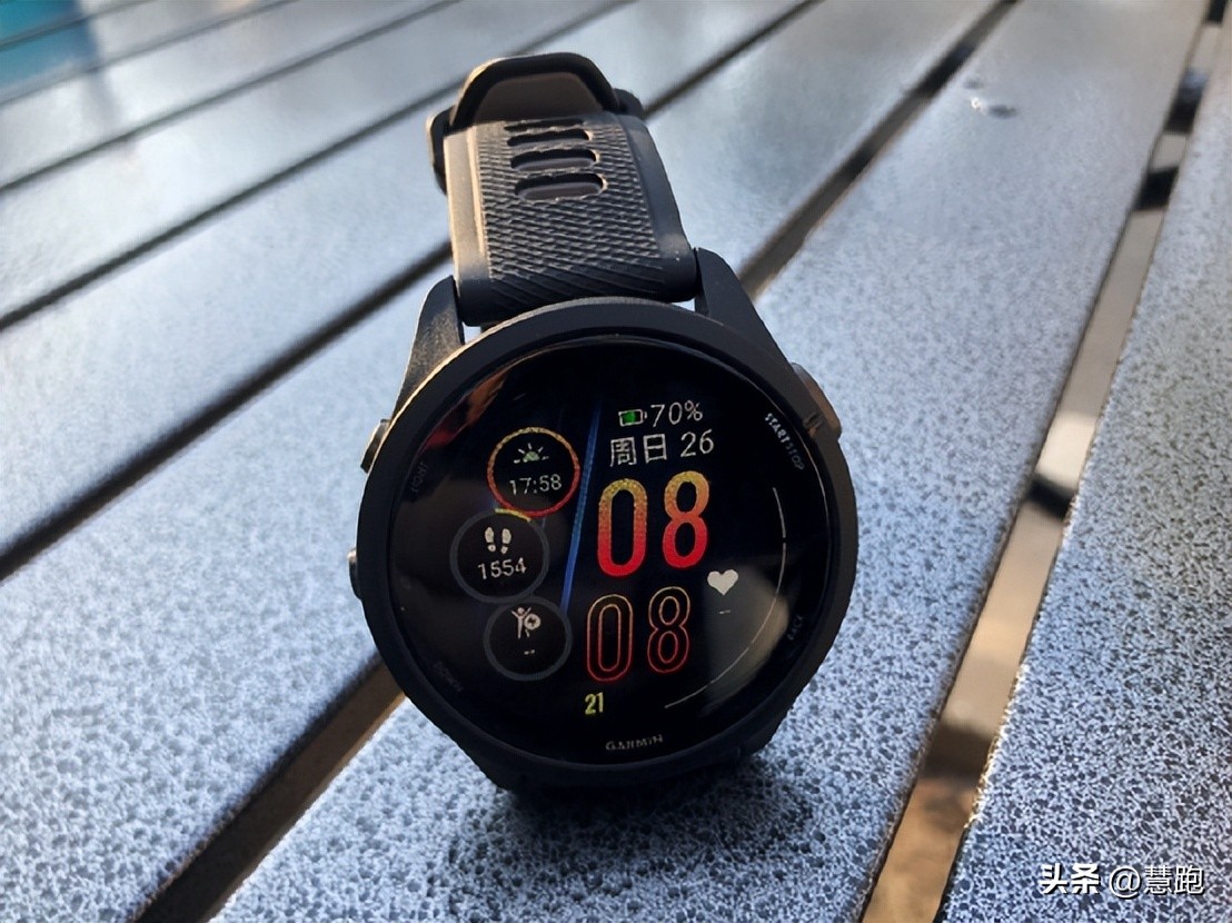 新鲜实测佳明全新Forerunner965/265跑表：强在哪里？