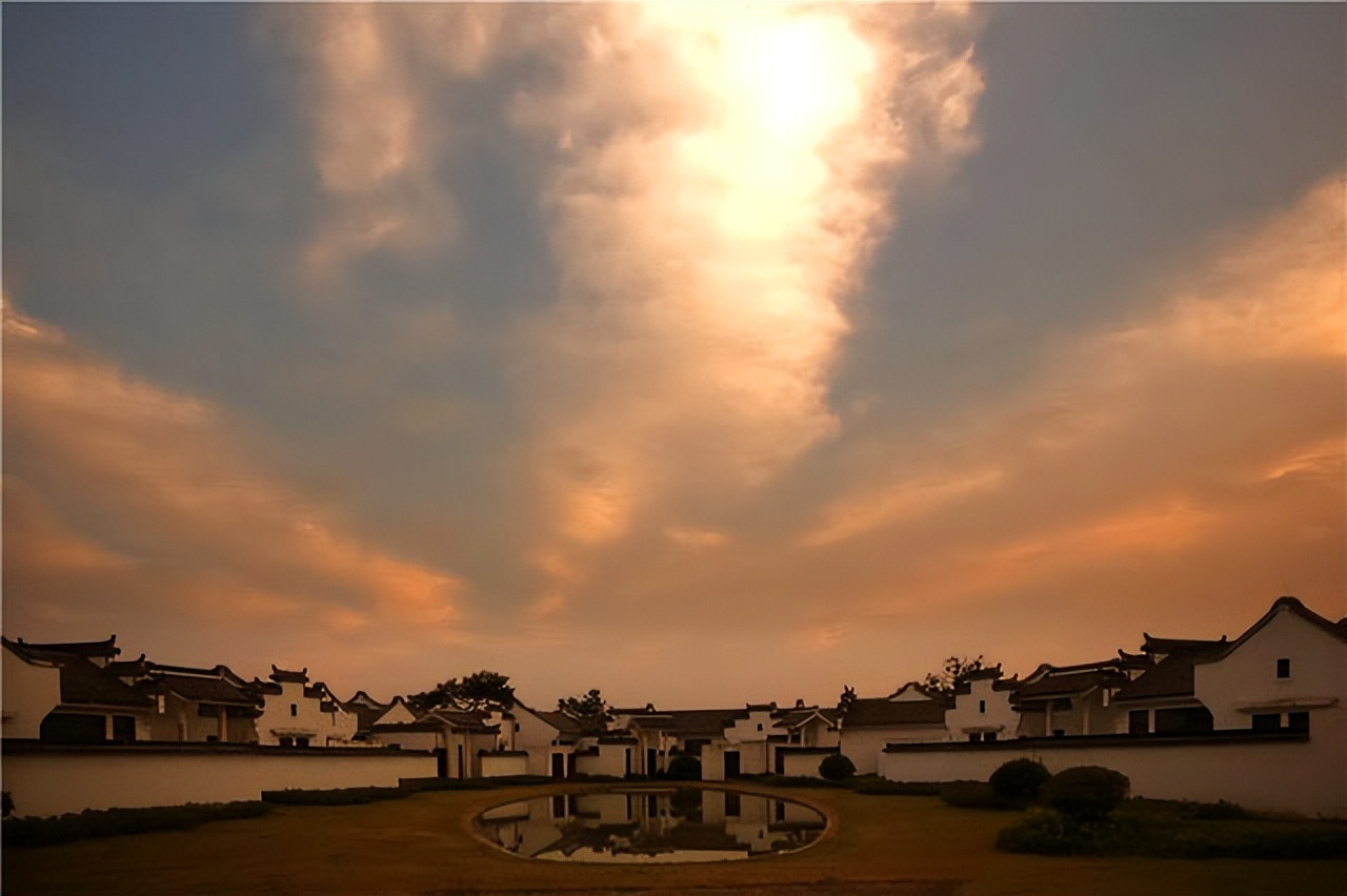 探秘秀丽山水,探秘黄山村