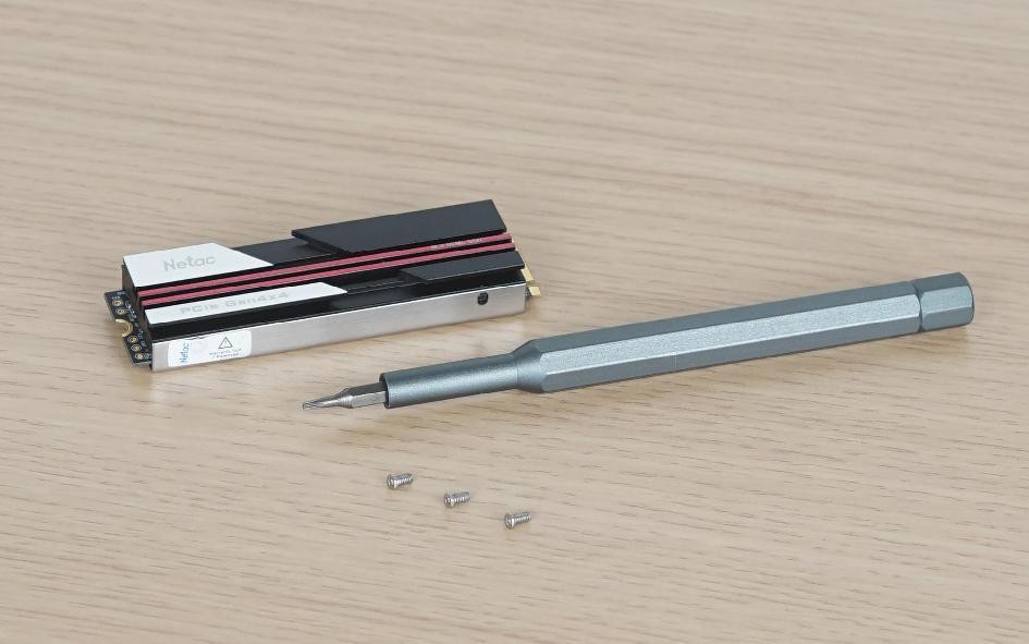 朗科nv70002tb,朗科nv7000和nv7000g