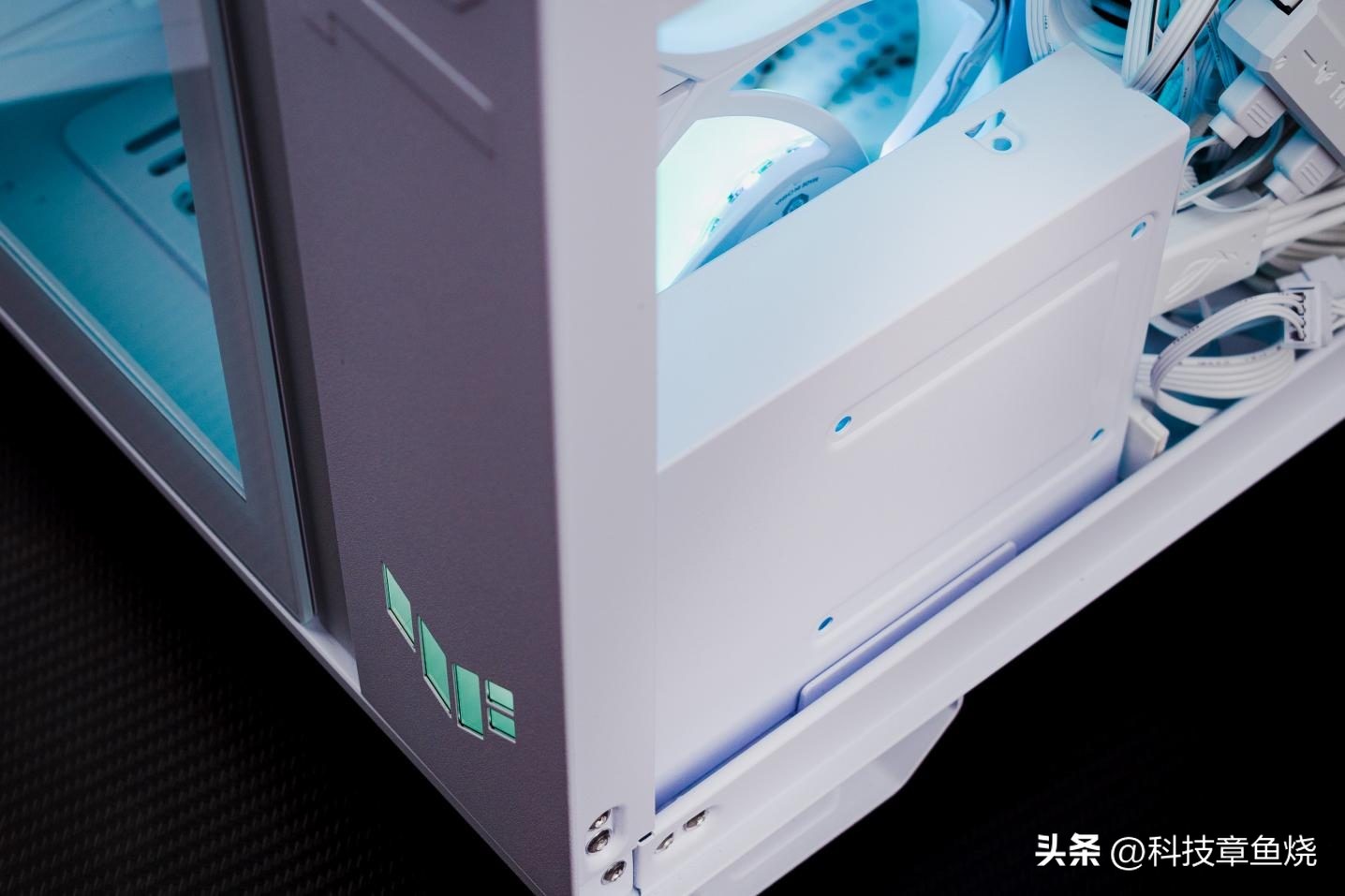 华硕tufgt502无界版机箱组装,华硕tuf502机箱主机配置推荐