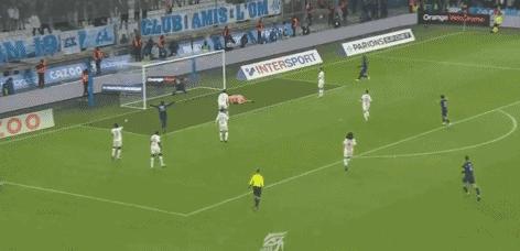 大巴黎3-0马赛梅西,梅西首发迎大巴黎主场首秀