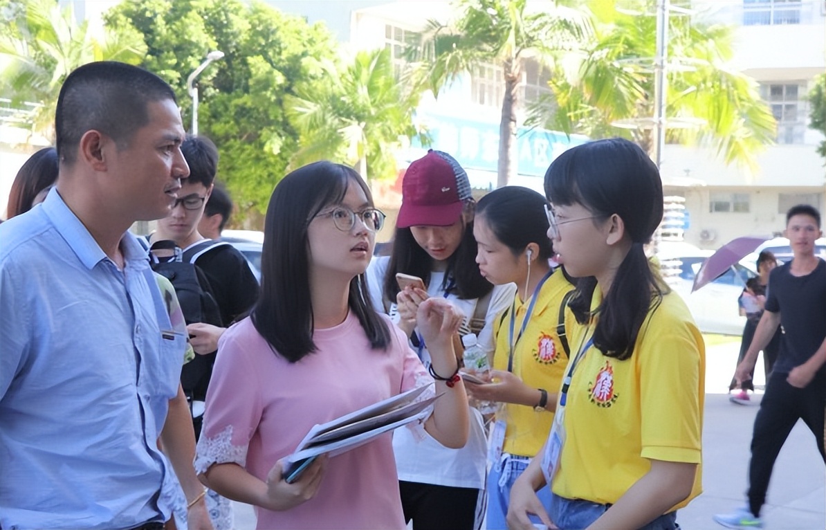 怎么收到编号001的录取通知书,学生录取通知书上的编号