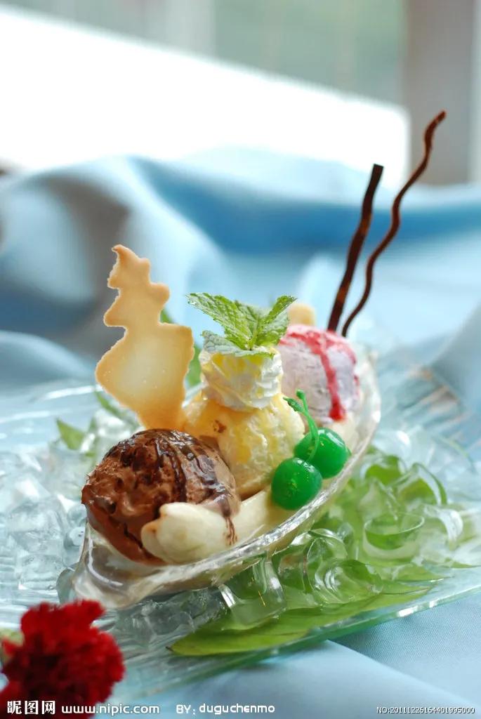 左手短袖右手羽绒服,左手冬天感觉寒冷