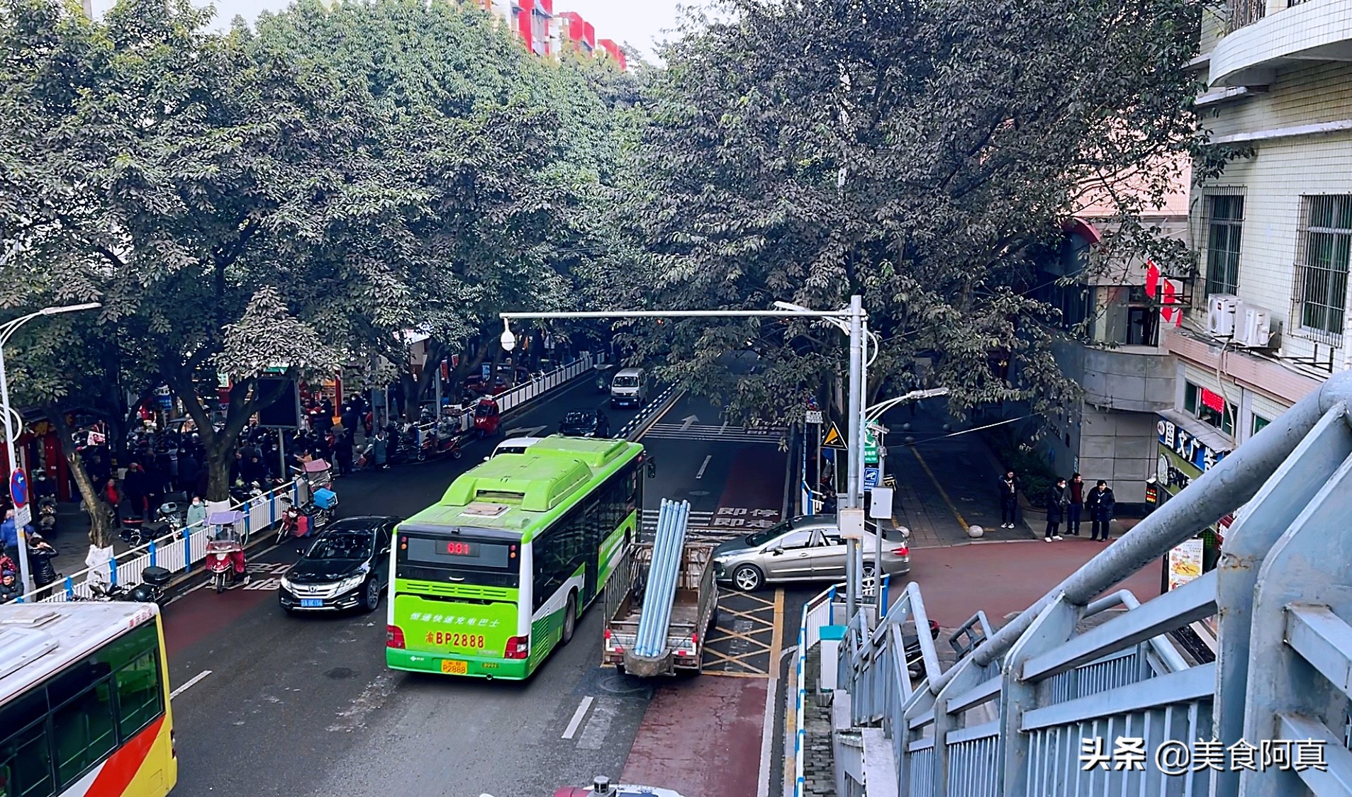 重庆狗儿市场有什么吃的,重庆主城狗市在哪里