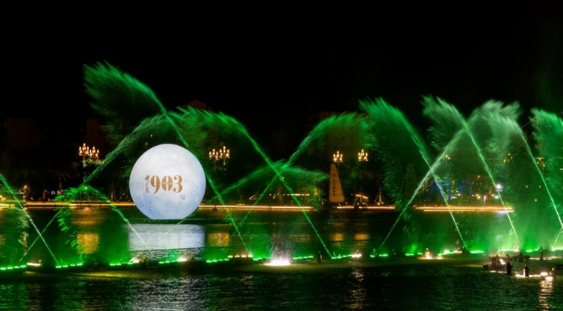 昆明周边湿地公园网红打卡地,昆明澳城大厦筒子楼网红打卡地址