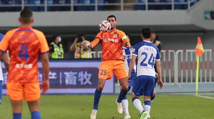 崔康熙2胜1平得7分幕后故事？蒿俊闵接班人浮现？郝伟案内幕曝光