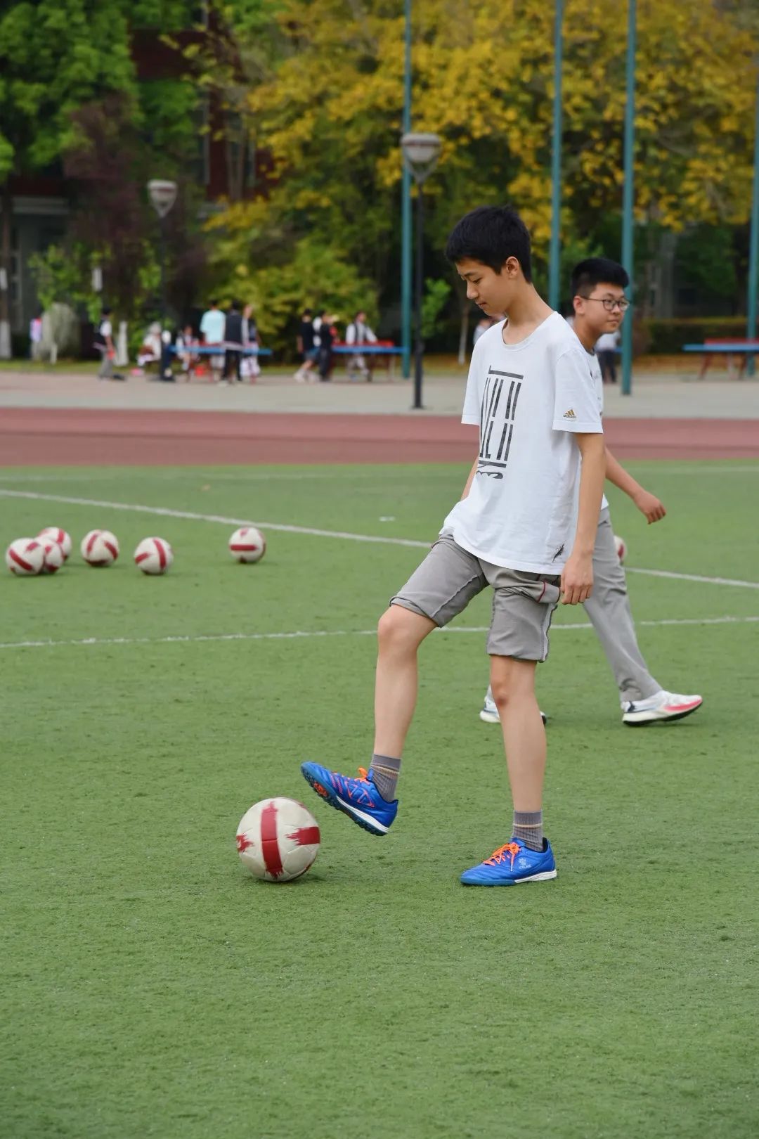 成都为明学校新津招生,新津为明学校可以学表演吗