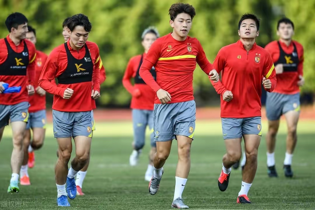 恒大集团降薪最新信息,恒大高层降薪是真的吗