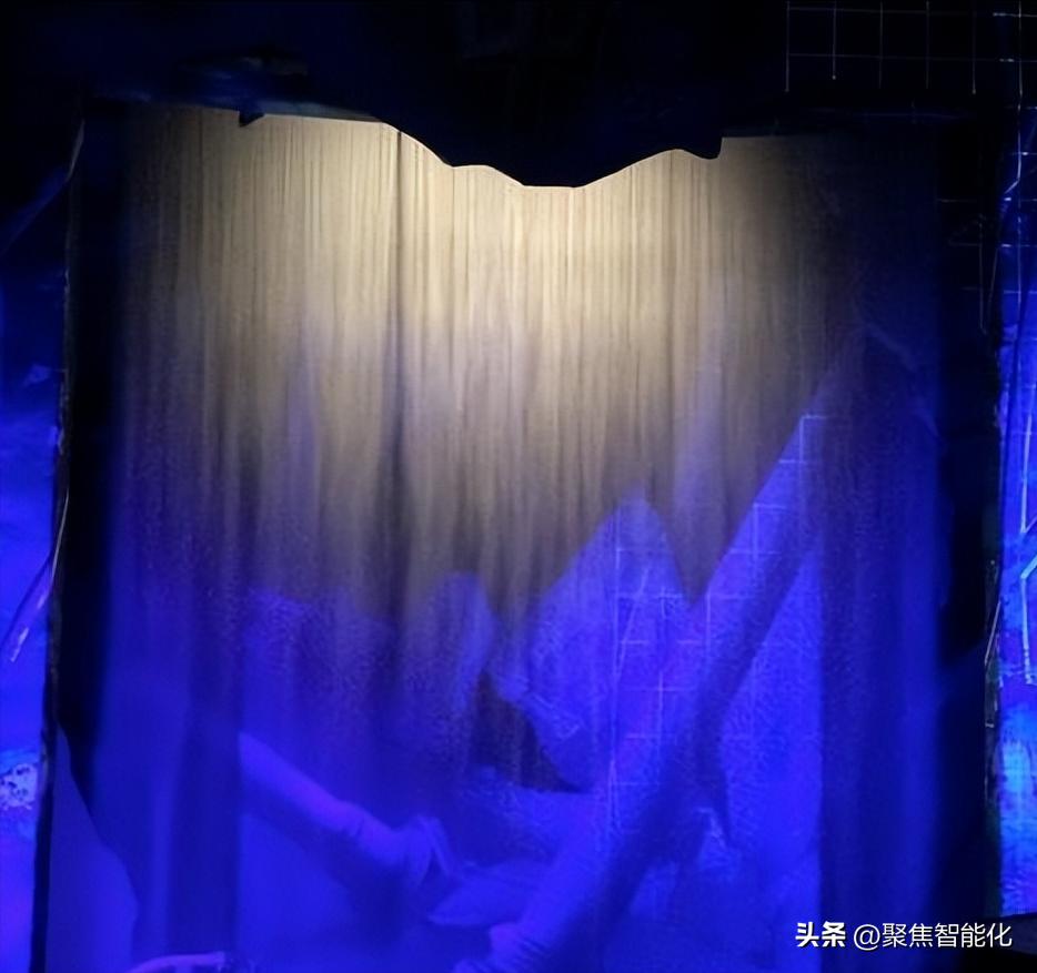 雾幕投影原理,雾幕成像原理