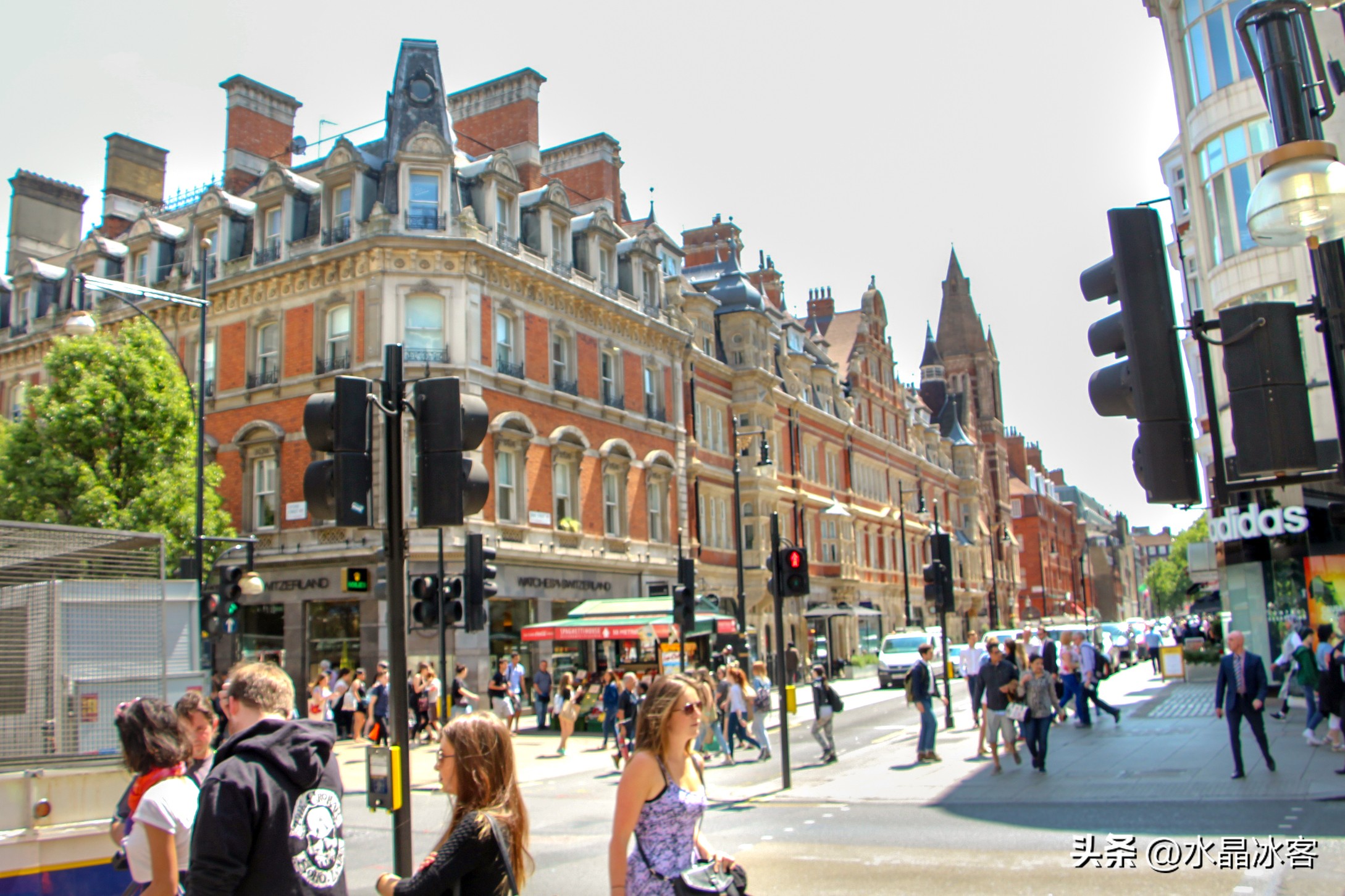 英国伦敦塔桥,英国行购物