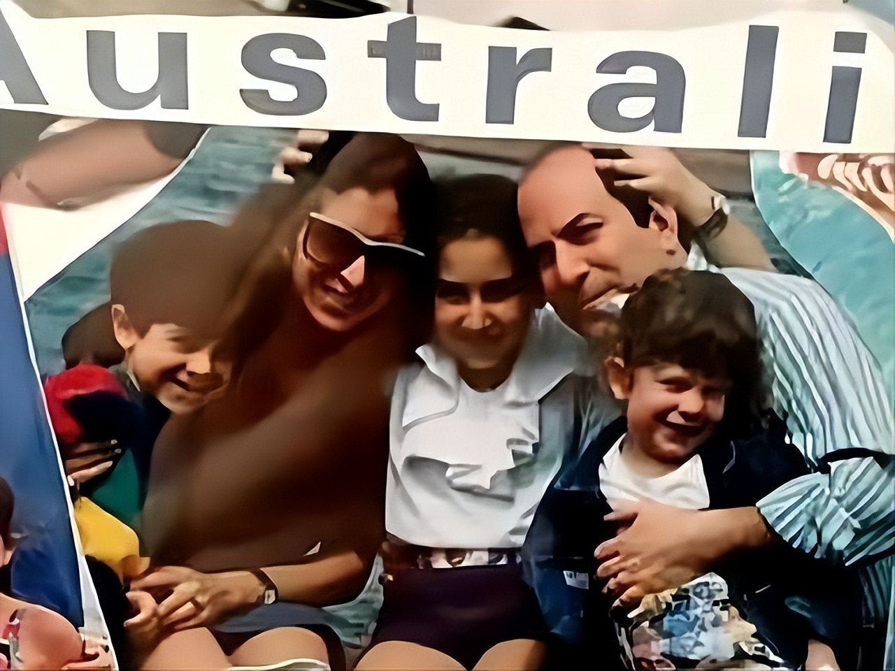 美国小伙买25万机票,美国男子25万买飞机票