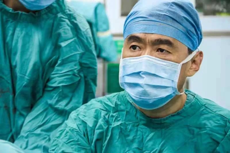 保定河北大学附属医院泌尿科专家,泌尿科王立