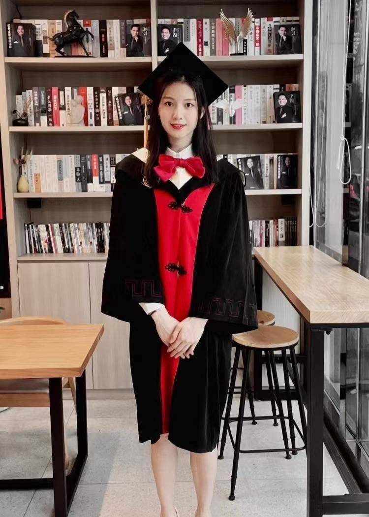 中国女篮王思雨照片好看一点的,徐杰和张茹王思雨身高啥关系