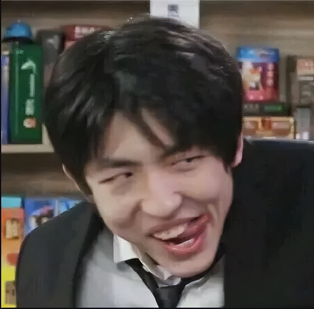 男子进居民楼舔女住户高跟鞋,小区保安偷舔女业主鞋子后续