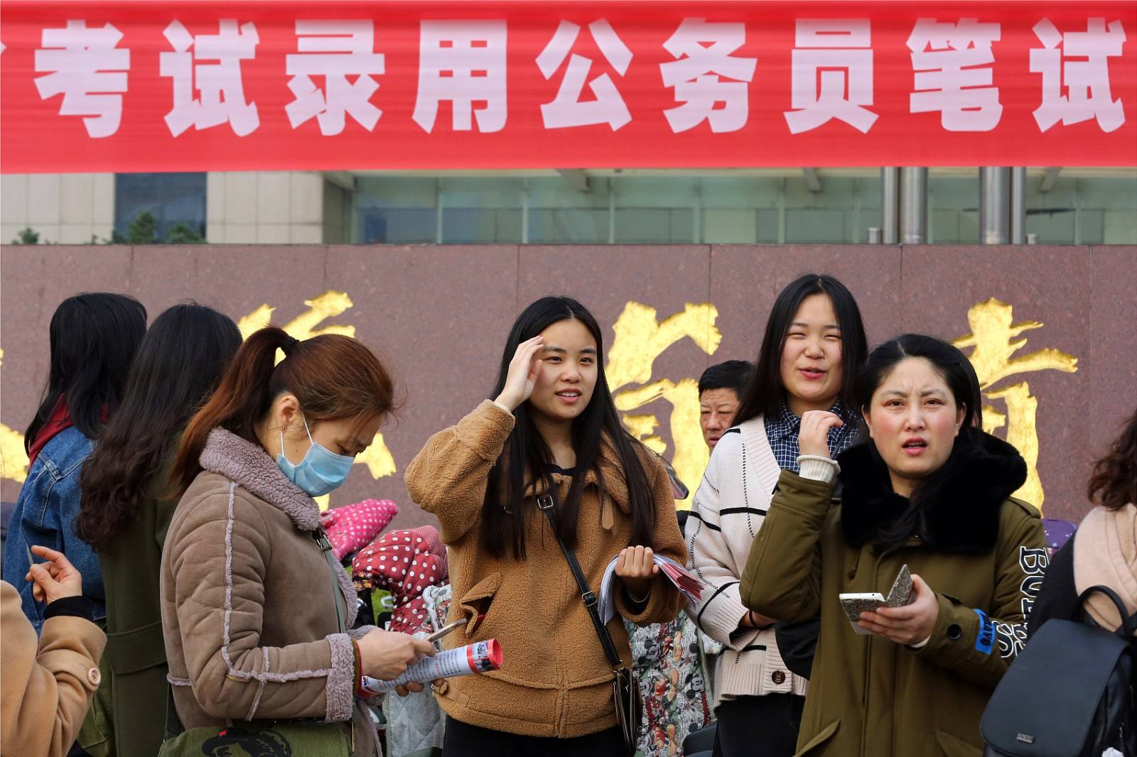 公务员可以自己开发软件做副业吗,公务员做哪些副业最适合