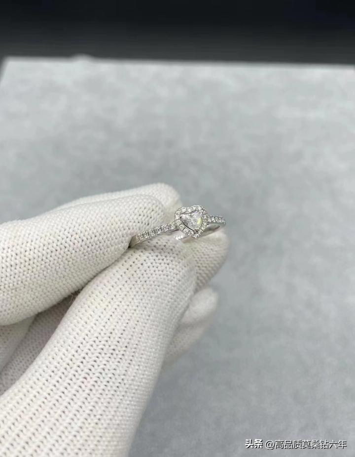 莫桑钻为啥没钻石值钱,莫桑钻怎么比钻石便宜