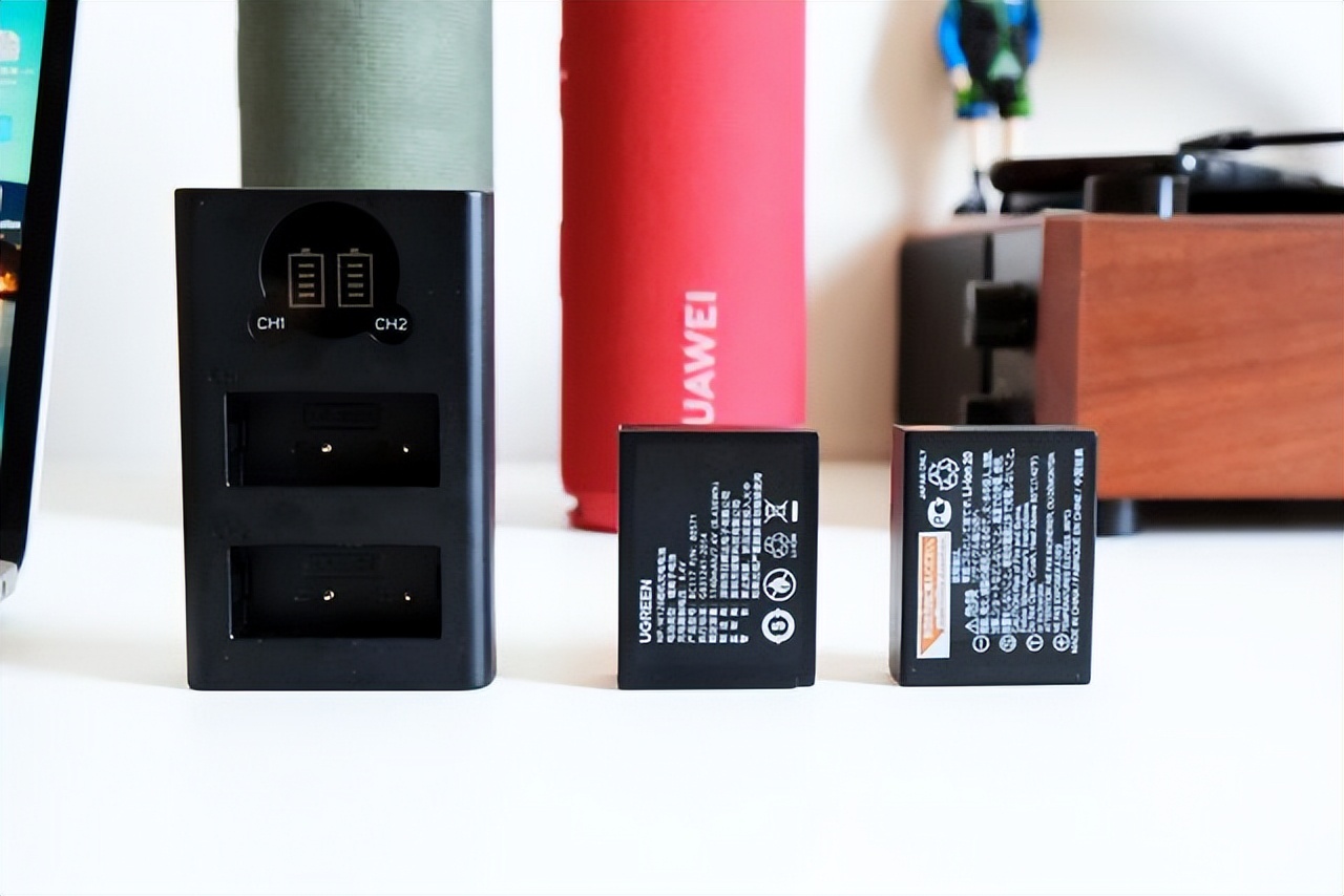 微单电池不耐用，嫌弃原厂电池太贵，平替产品绿联相机电池体验