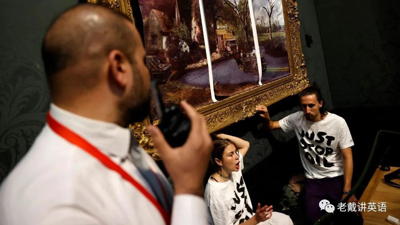 CNN中英双语新闻––英国政府给警察更多的权利阻止破坏性抗议