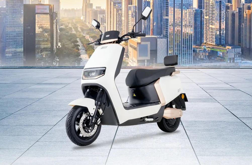 雅迪爱玛哪个电动车更好,雅迪和爱玛和新日哪个质量好点