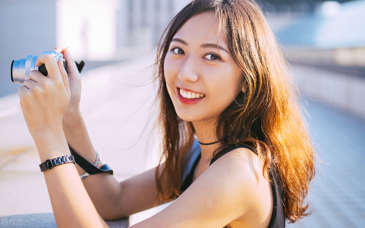 摄影新手微单相机入门指南,新手入门摄影买什么相机微单