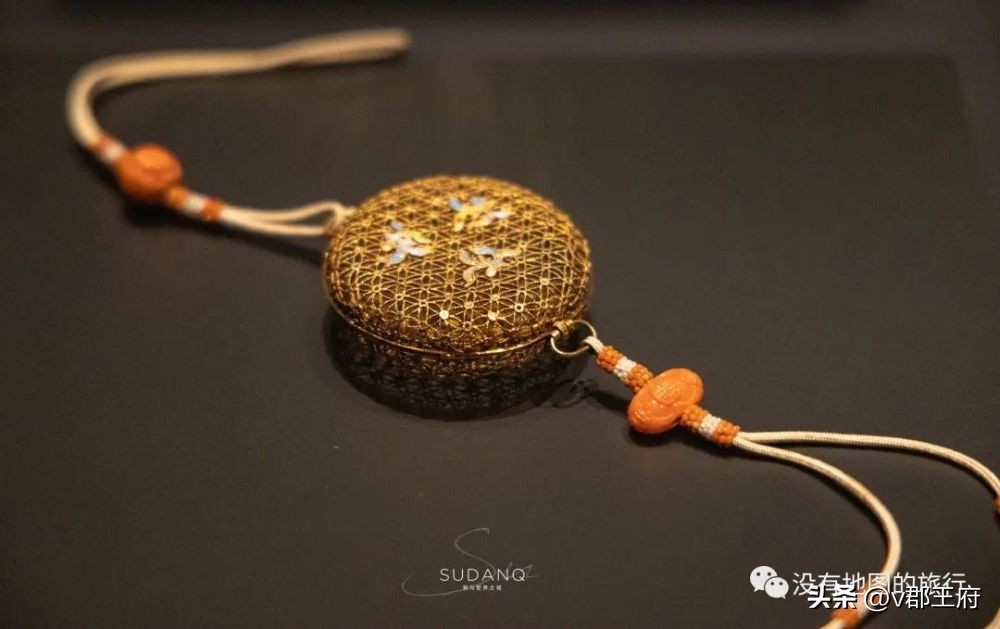 香港自助旅游攻略最新,来香港玩如何不花钱