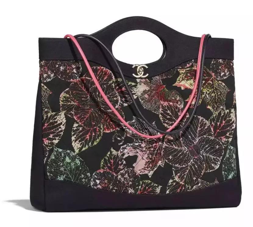 chanel必买的10件单品,chanel最新一期