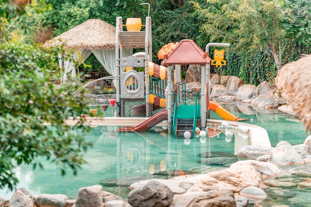 弥勒温泉山顶,弥勒高级温泉