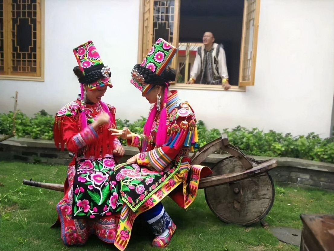 从贫困户到农庄老板致富路,从农家乐到度假山庄