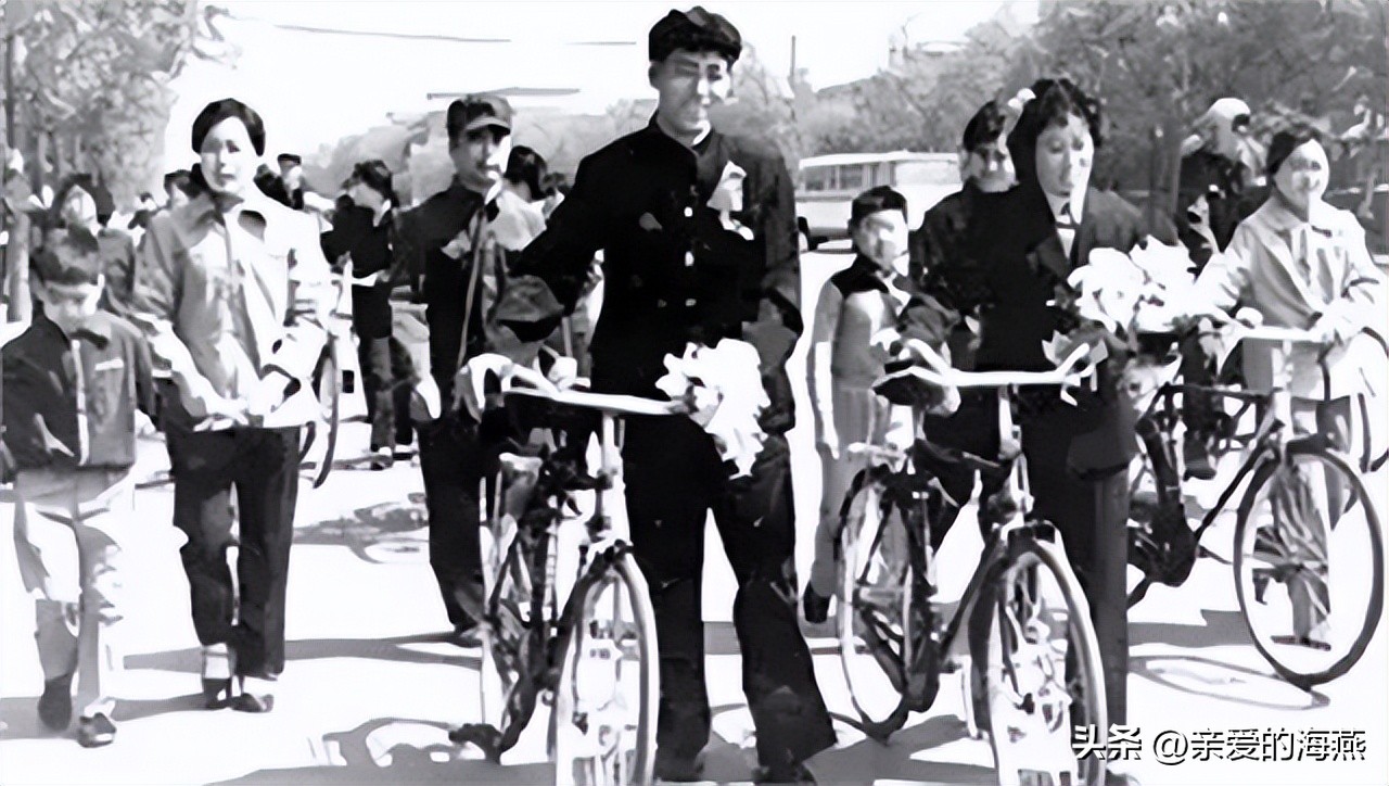 80年代自行车相当于现在多少钱,40年前大二八自行车现在价值多少