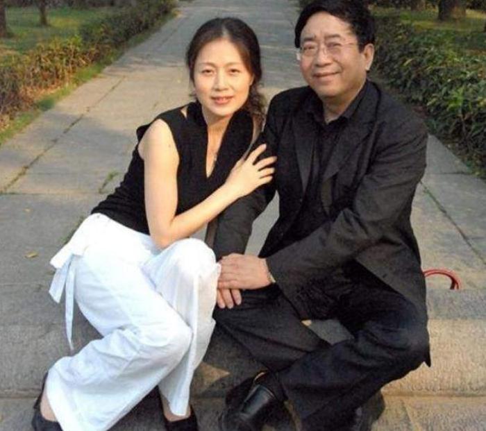 李红说前夫余秋雨,李红揭露前夫余秋雨的视频