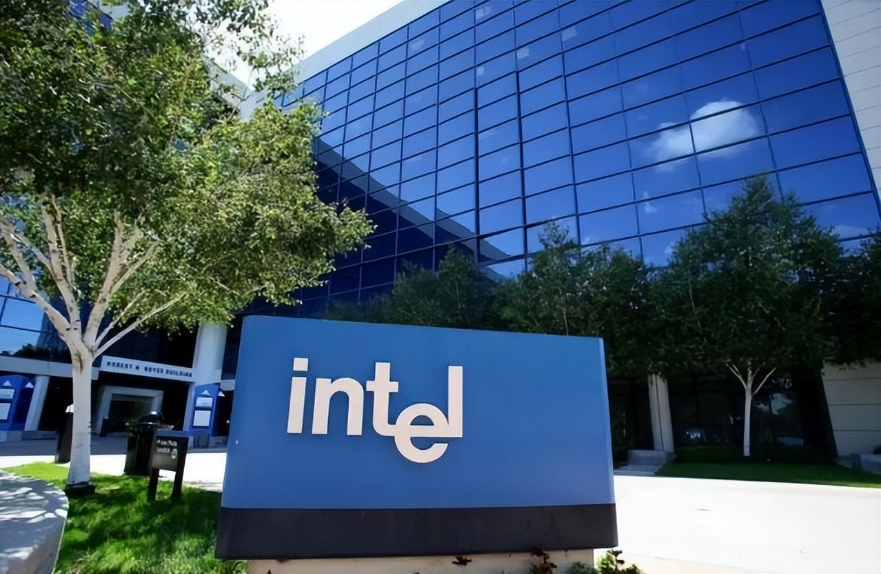 中芯国际会成第二台积电吗,中芯国际追赶台积电的可能性