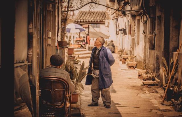 河南惊现白胡子老头是真的吗,河南村庄惊现白胡子老头