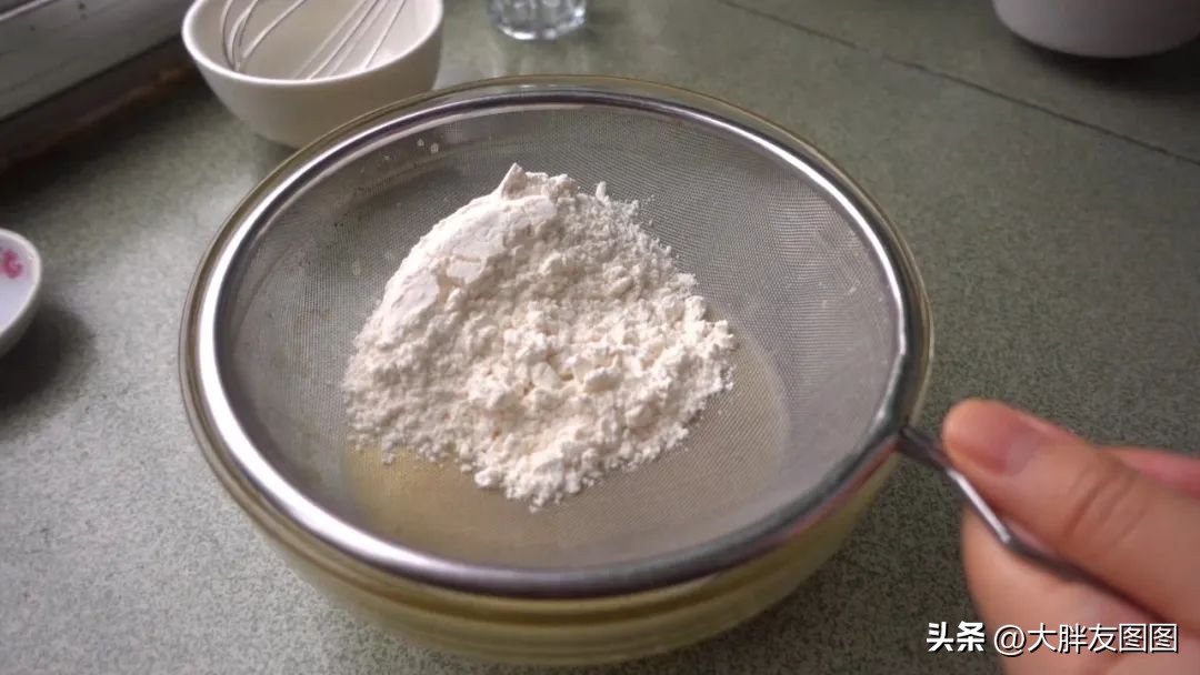 六寸戚风蛋糕一直失败怎么办,零失败戚风蛋糕方子做纸杯蛋糕