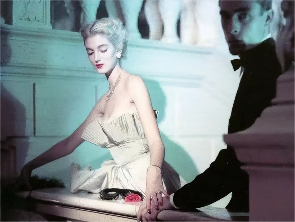 名模卡门的短发照,名模卡门年轻照片