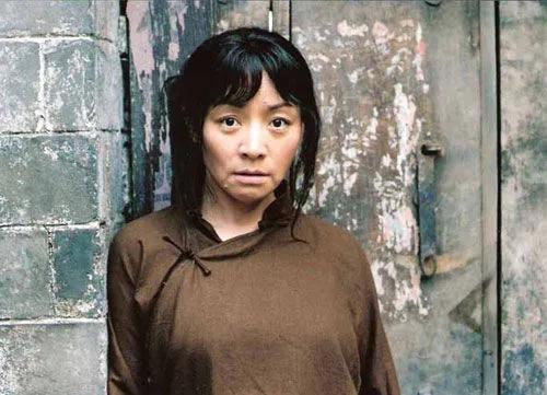 《月牙儿》：母女俩先后沦为娼妓，穷过一次才知，人会多卑微