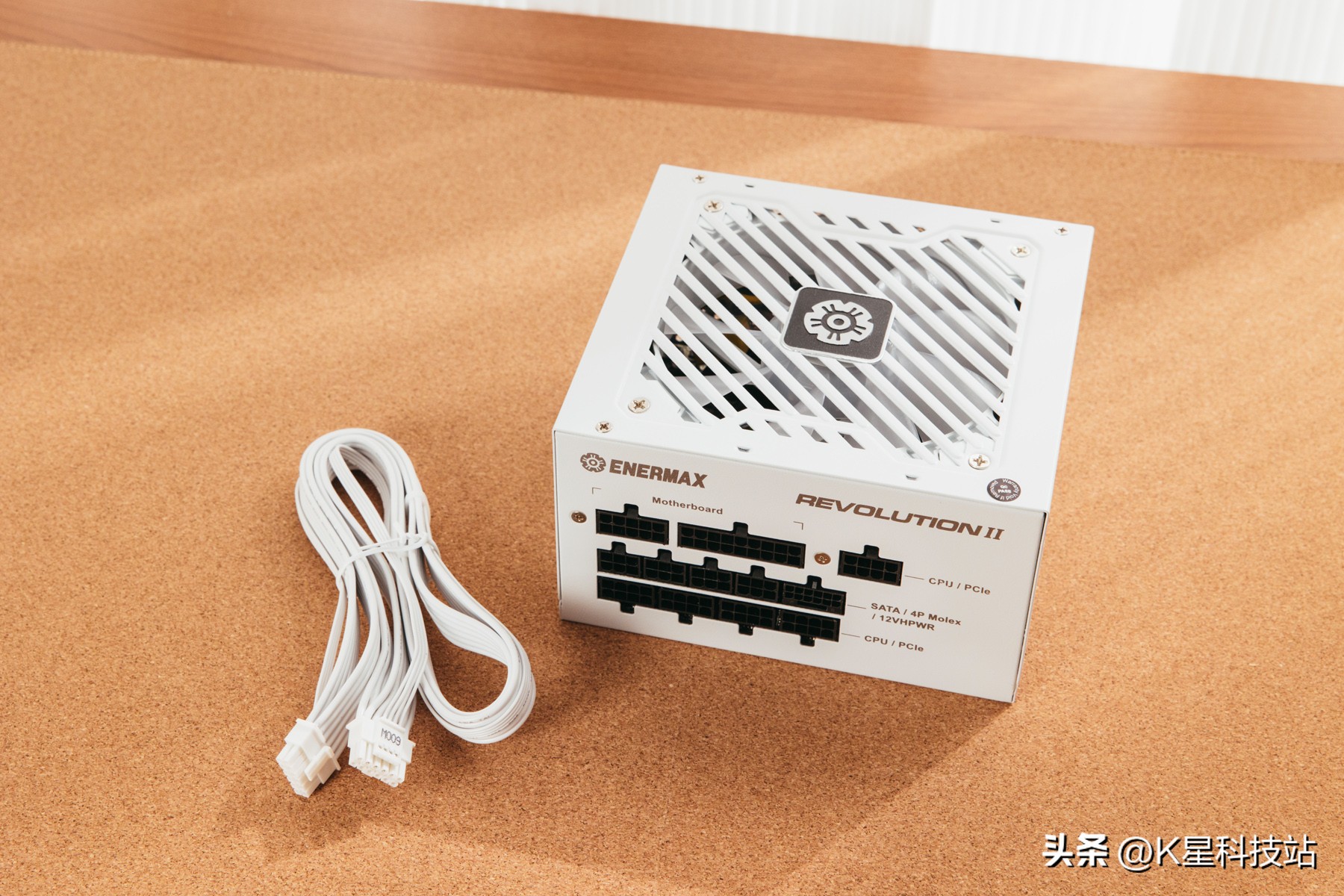 华硕x670e-egaming开箱评测,华硕x670e怎么选择
