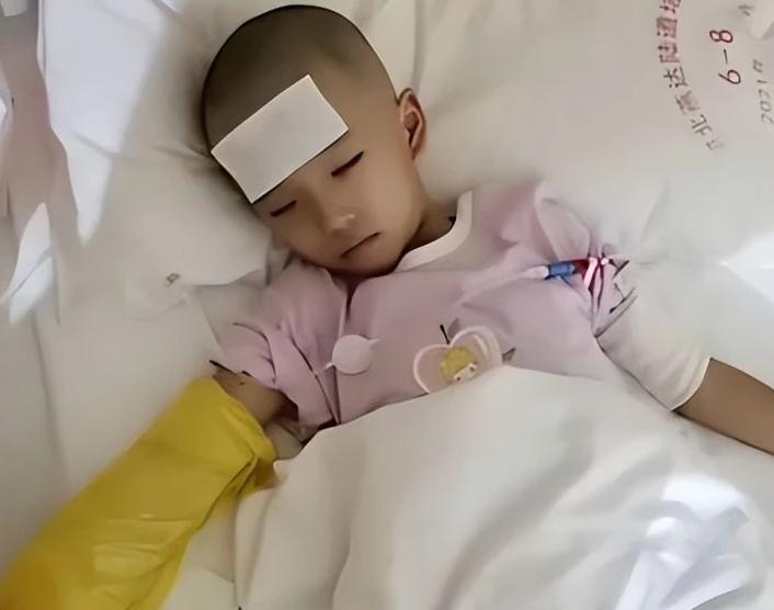 父母离异9岁女孩确诊血癌,九岁女孩患血癌姑姑卖车卖嫁妆