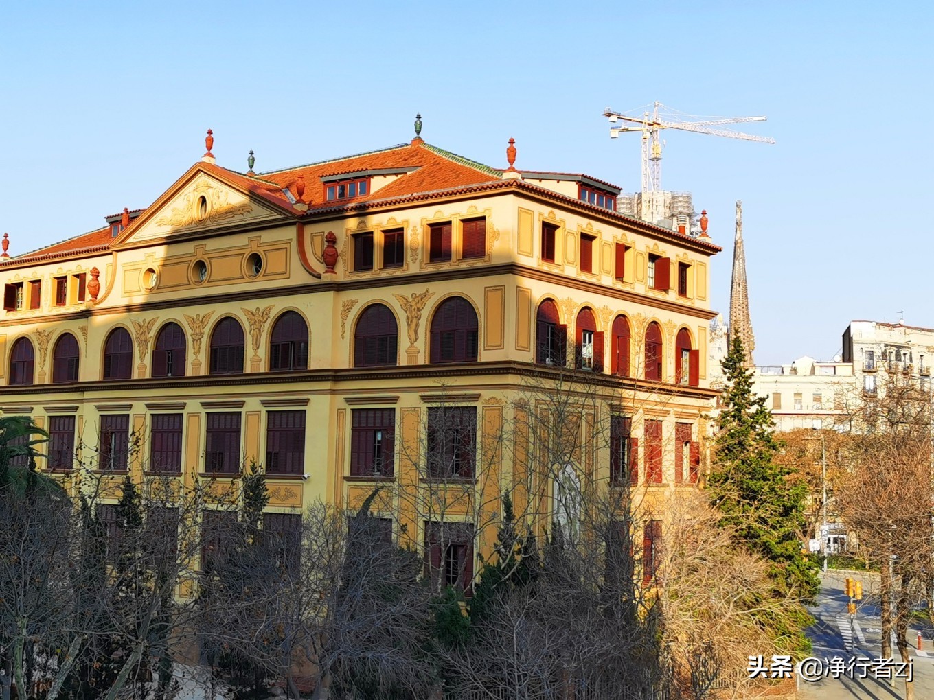 冬日暖阳拔“牙”记（三十二）巴塞罗那：高迪打造的绝世神作