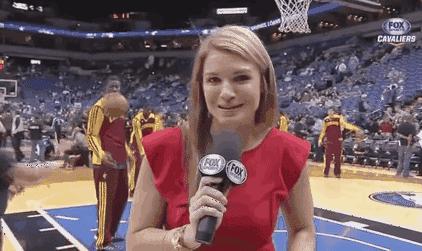 站着走路腰不舒服坐着没事,走路累了倒走能缓解吗