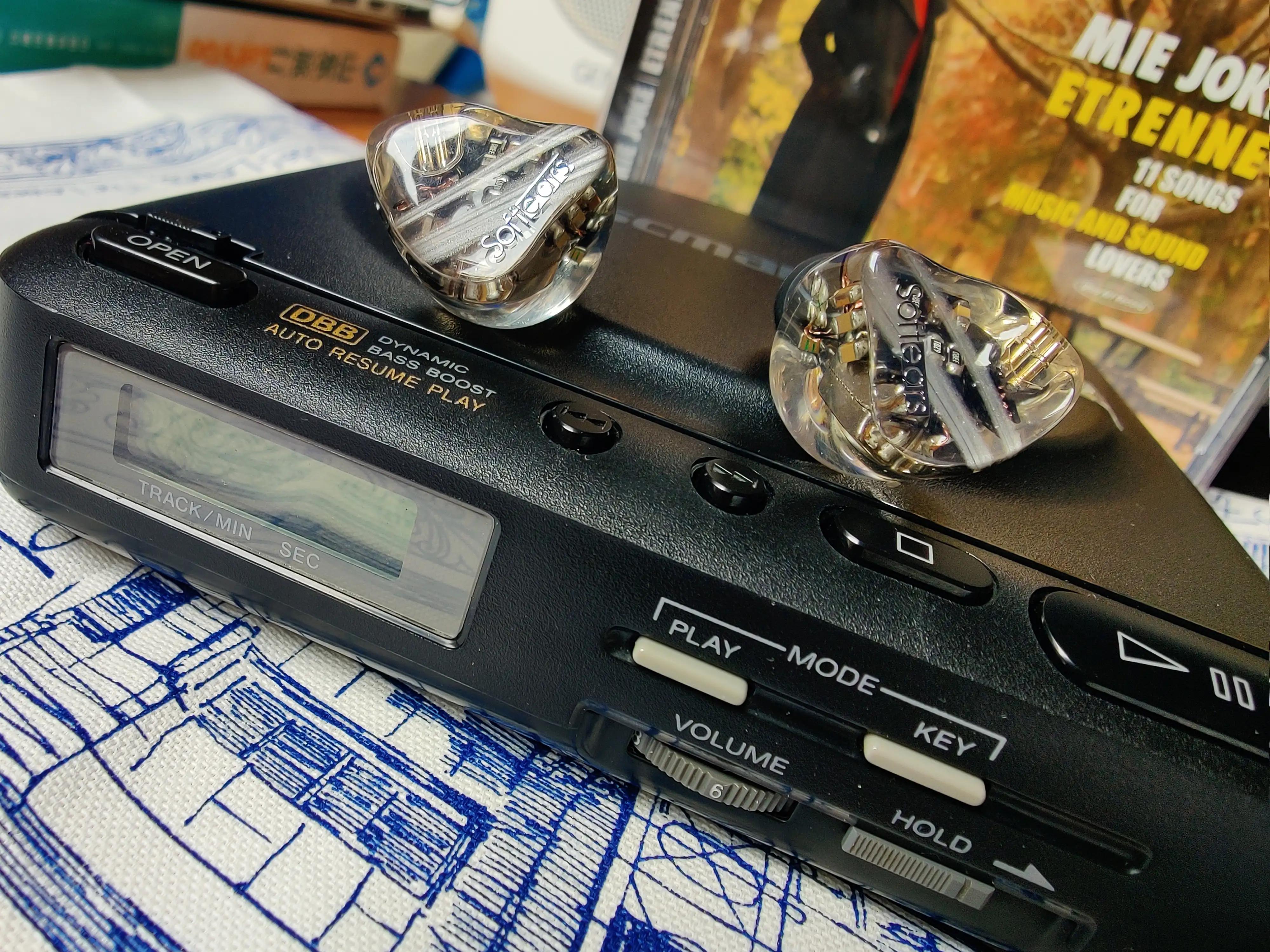 SoftearsRS10对比飞朵阿缇米斯搭配SonyD22和Hugo2音质评测分享